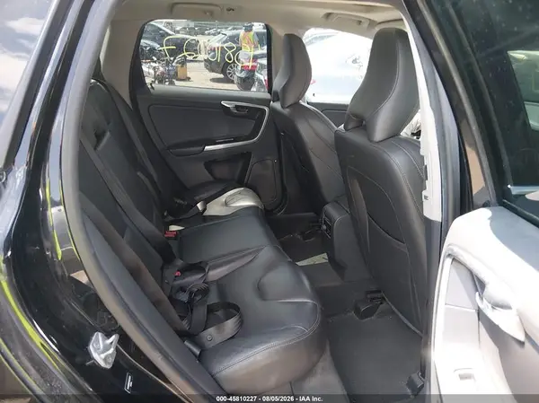 YV440MRR7H2079870 2017 VOLVO XC60 - Image 8