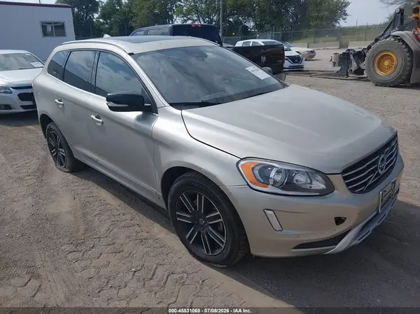 YV440MRR7H2083336 2017 VOLVO XC60 - Image 1