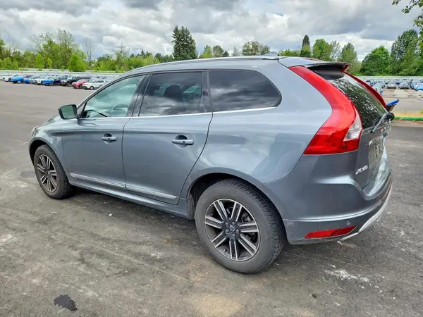 YV440MRR8H2088433 2017 VOLVO XC60 - Image 2