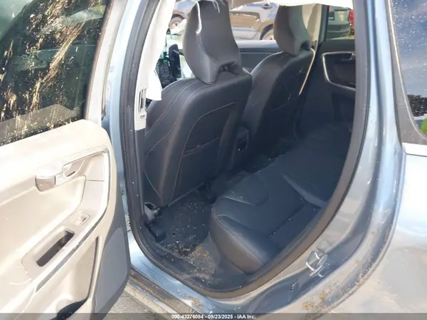 YV440MRR8H2103867 2017 VOLVO XC60 - Image 8
