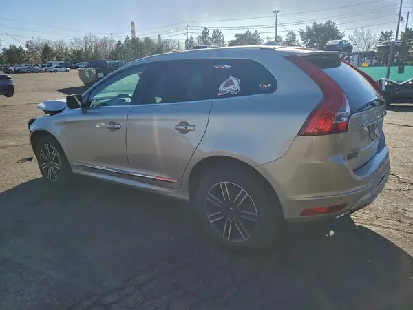 YV440MRR8H2122161 2017 VOLVO XC60 - Image 2