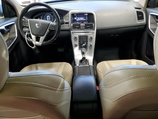 YV440MRR8H2122225 2017 VOLVO XC60 - Image 8