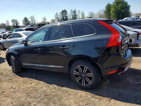 YV440MRR8H2226147 2017 VOLVO XC60 - Image 2