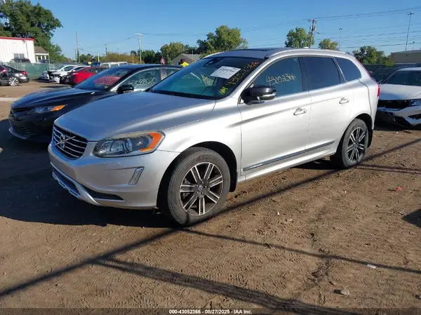YV440MRR9H2021369 2017 VOLVO XC60 - Image 2