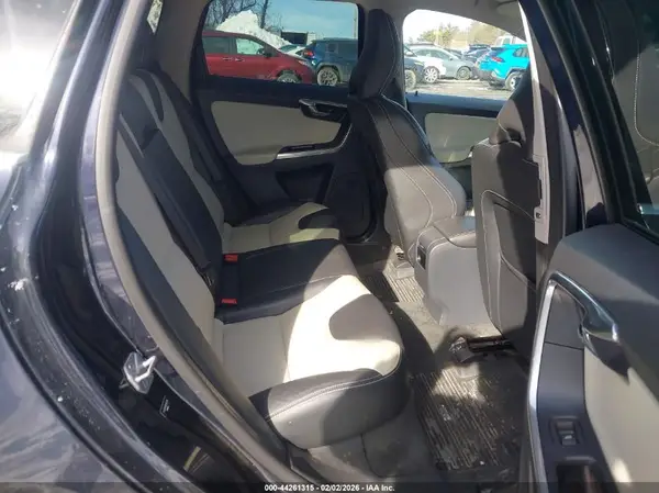 YV440MRR9H2063346 2017 VOLVO XC60 - Image 8