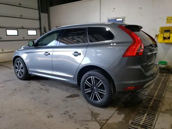 YV440MRR9H2107961 2017 VOLVO XC60 - Image 2