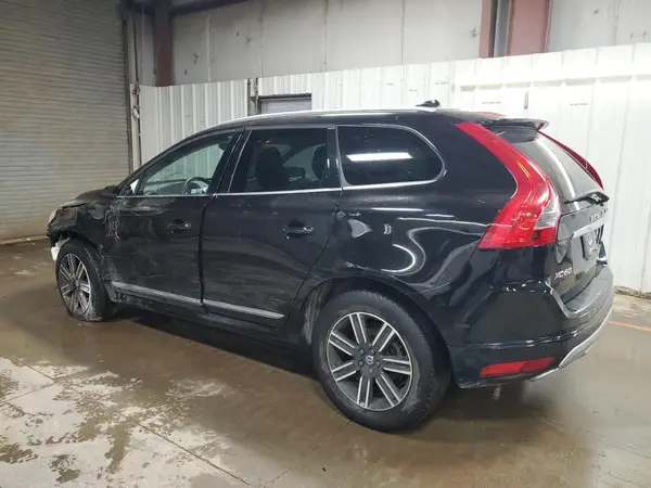 YV440MRRXH2032655 2017 VOLVO XC60 - Image 2