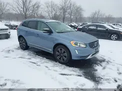 YV440MRRXH2111694 2017 VOLVO XC60