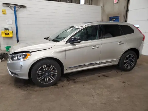YV440MRRXH2159955 2017 VOLVO XC60 - Image 1