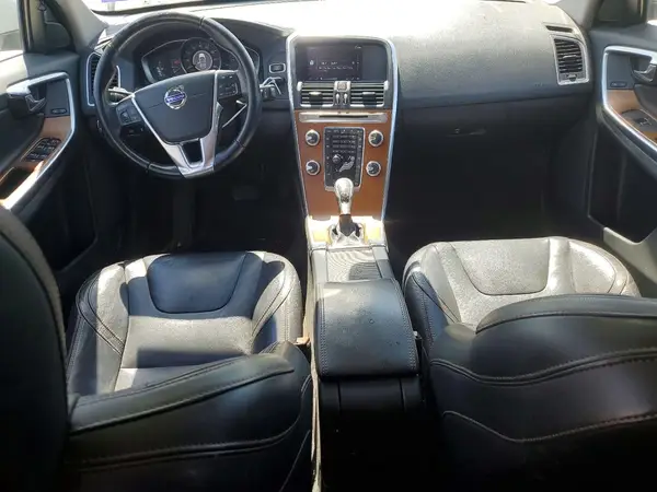 YV440MRU0H2000821 2017 VOLVO XC60 - Image 8