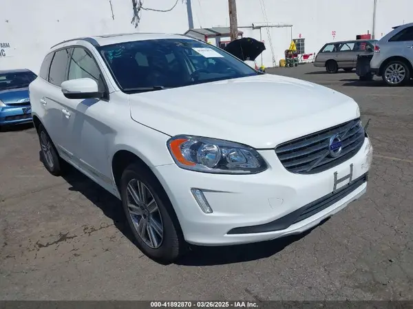 YV440MRU0H2005890 2017 VOLVO XC60 - Image 1