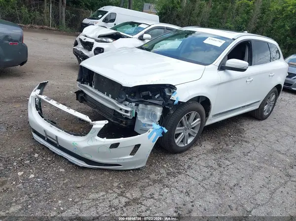 YV440MRU0H2091928 2017 VOLVO XC60 - Image 2