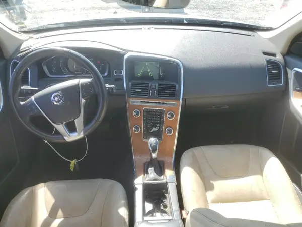 YV440MRU0H2114303 2017 VOLVO XC60 - Image 8