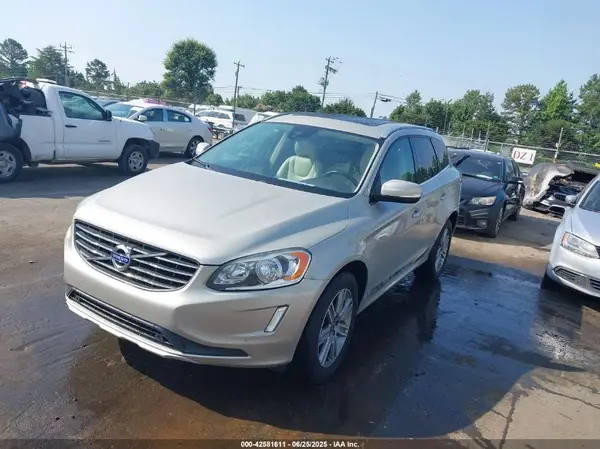 YV440MRU0H2154350 2017 VOLVO XC60 - Image 2