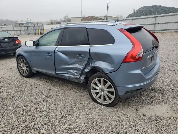 YV440MRU0H2217740 2017 VOLVO XC60 - Image 2