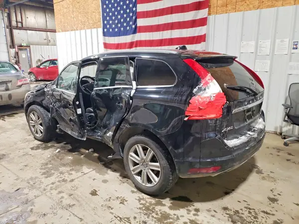 YV440MRU1H2000312 2017 VOLVO XC60 - Image 2