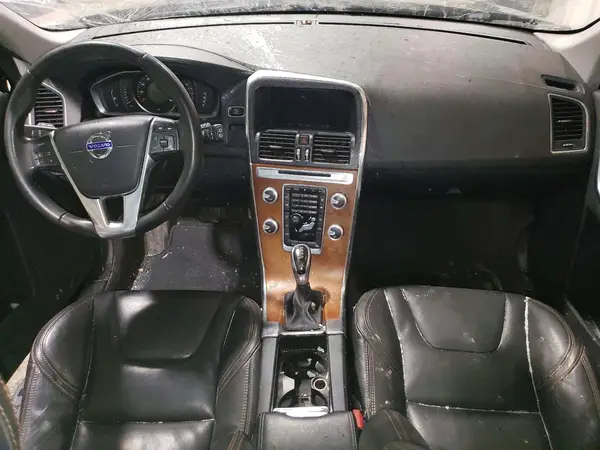 YV440MRU1H2000312 2017 VOLVO XC60 - Image 8