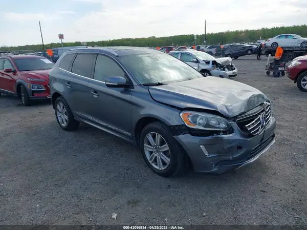 YV440MRU1H2006921 2017 VOLVO XC60 - Image 1