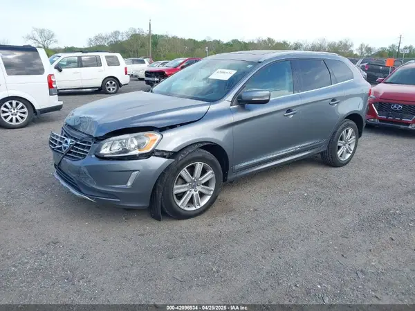 YV440MRU1H2006921 2017 VOLVO XC60 - Image 2