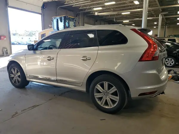 YV440MRU1H2032080 2017 VOLVO XC60 - Image 2