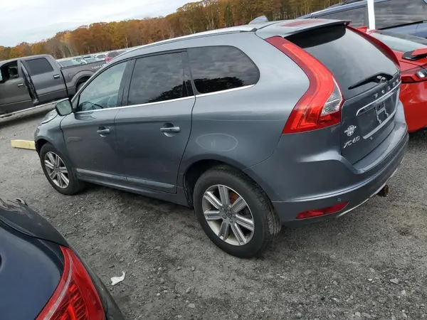 YV440MRU1H2126444 2017 VOLVO XC60 - Image 2