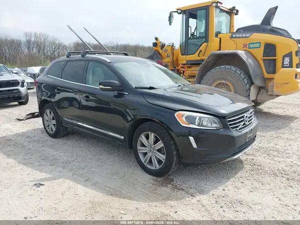 YV440MRU2H2025591 2017 VOLVO XC60 - Image 1