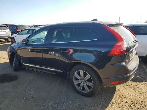 YV440MRU2H2064391 2017 VOLVO XC60 - Image 2