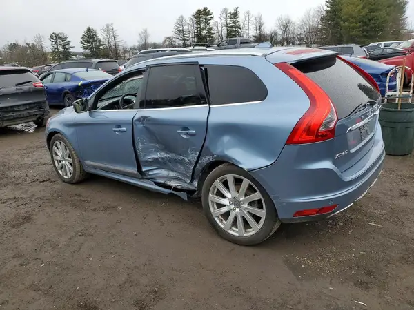YV440MRU3H2034008 2017 VOLVO XC60 - Image 2