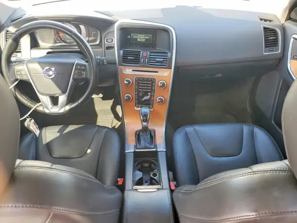 YV440MRU3H2085251 2017 VOLVO XC60 - Image 8