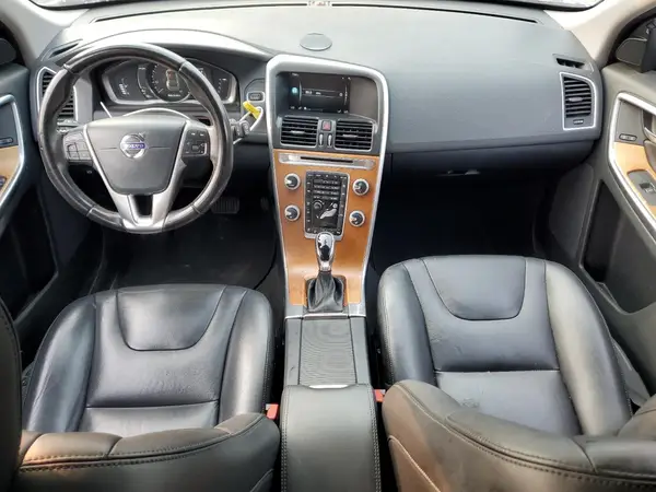 YV440MRU3H2092118 2017 VOLVO XC60 - Image 8
