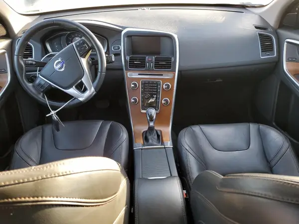 YV440MRU4H2000062 2017 VOLVO XC60 - Image 8