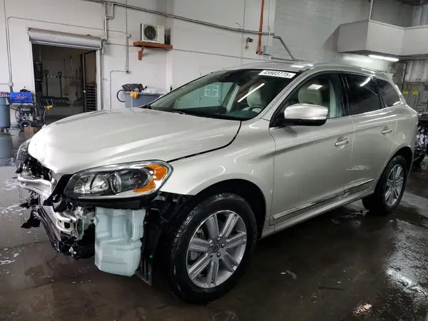 YV440MRU4H2039766 2017 VOLVO XC60 - Image 1