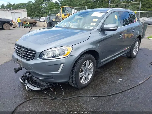 YV440MRU4H2098123 2017 VOLVO XC60 - Image 2