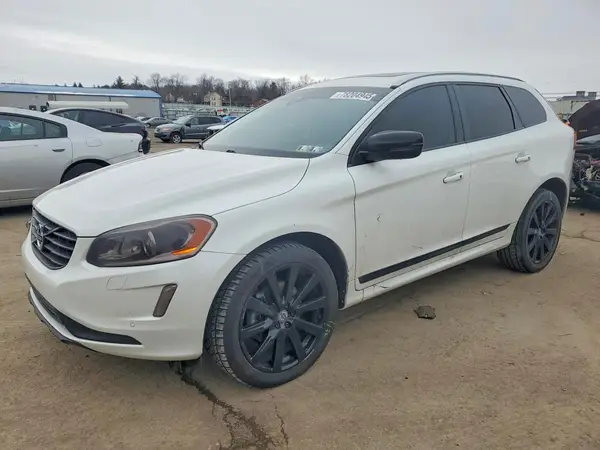 YV440MRU4H2102655 2017 VOLVO XC60 - Image 1