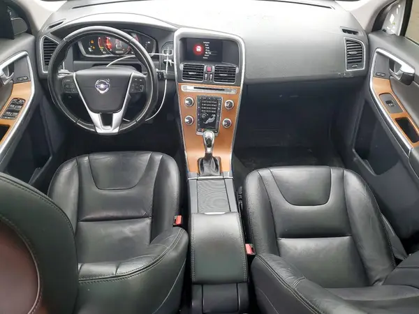 YV440MRU4H2102655 2017 VOLVO XC60 - Image 8