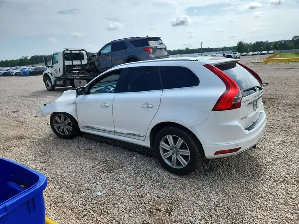 YV440MRU4H2143013 2017 VOLVO XC60 - Image 2