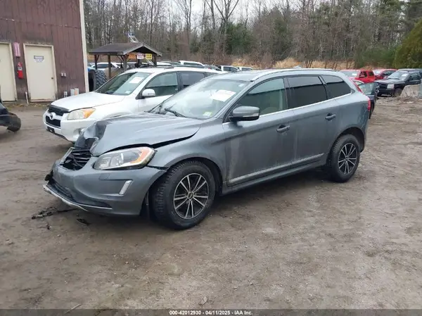 YV440MRU5H2103314 2017 VOLVO XC60 - Image 2
