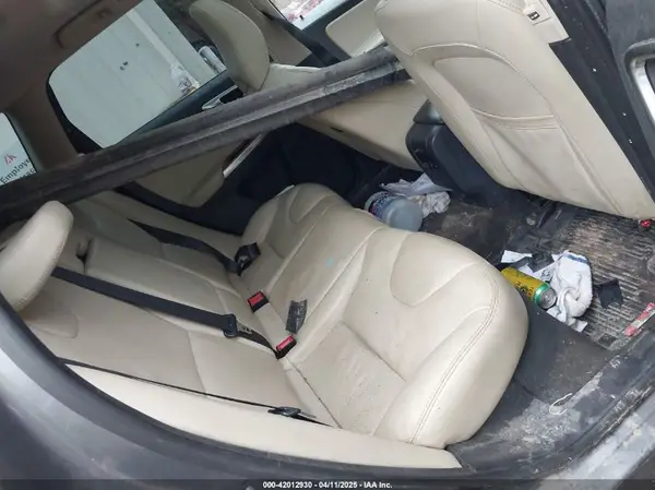 YV440MRU5H2103314 2017 VOLVO XC60 - Image 8