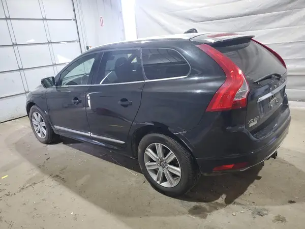 YV440MRU5H2154182 2017 VOLVO XC60 - Image 2