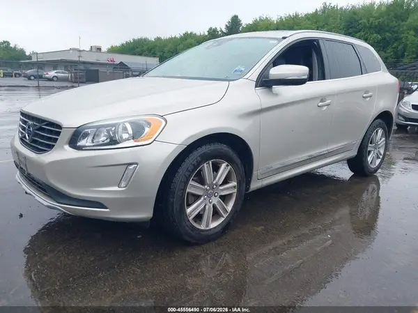 YV440MRU6H2000435 2017 VOLVO XC60 - Image 2