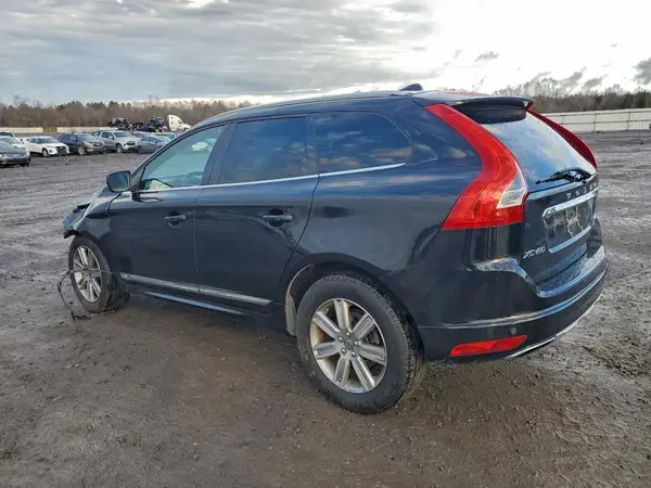 YV440MRU6H2091724 2017 VOLVO XC60 - Image 2