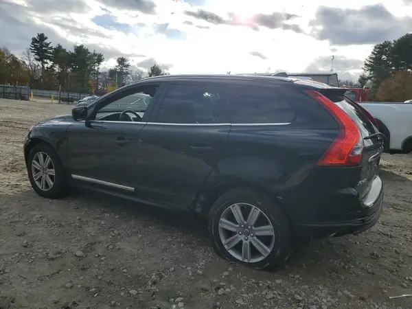 YV440MRU6H2134376 2017 VOLVO XC60 - Image 2