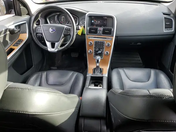 YV440MRU6H2134376 2017 VOLVO XC60 - Image 8