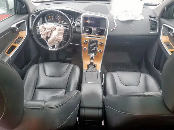 YV440MRU6H2146642 2017 VOLVO XC60 - Image 8