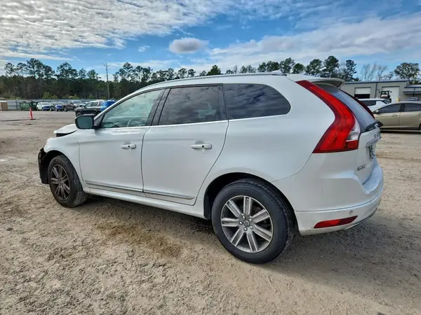 YV440MRU6H2174053 2017 VOLVO XC60 - Image 2