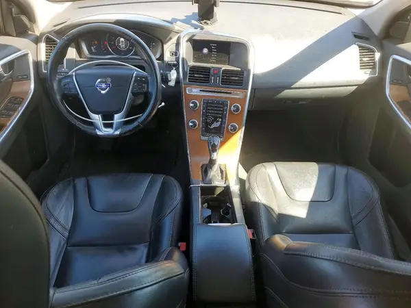 YV440MRU7H2002050 2017 VOLVO XC60 - Image 8