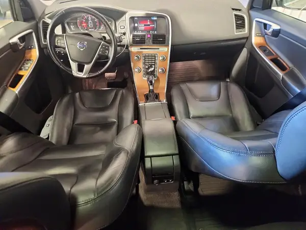 YV440MRU7H2009340 2017 VOLVO XC60 - Image 8