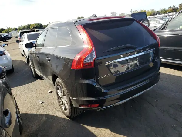 YV440MRU7H2092025 2017 VOLVO XC60 - Image 2