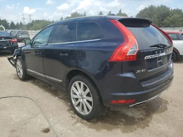 YV440MRU7H2106375 2017 VOLVO XC60 - Image 2