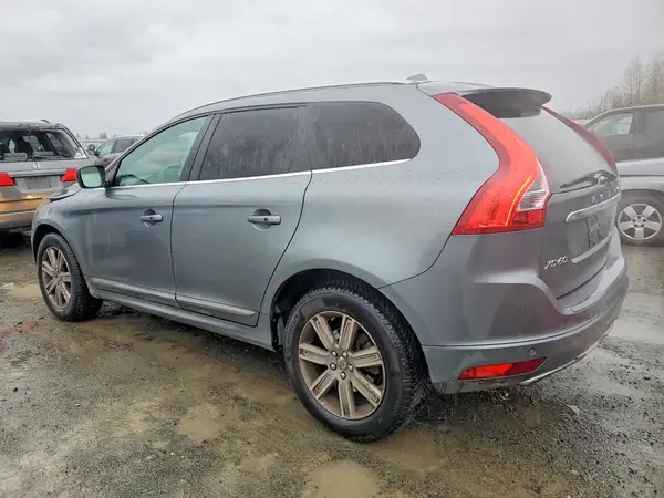 YV440MRU7H2153843 2017 VOLVO XC60 - Image 2